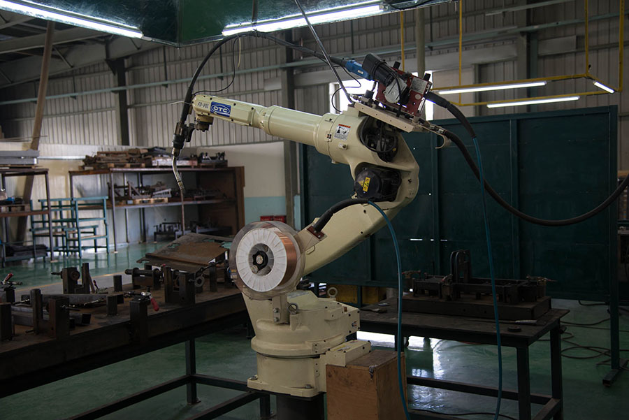 Welding workshop of No.1 Factory